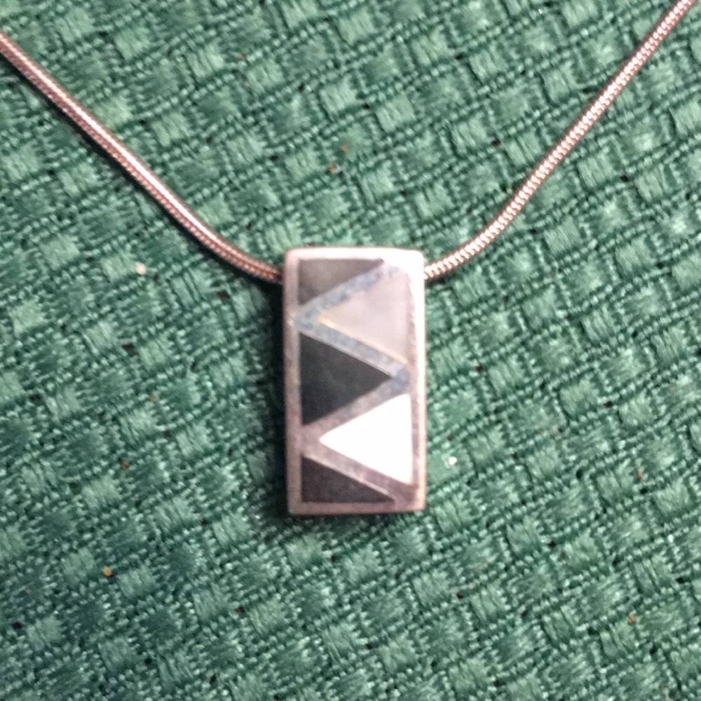 Inlaid black onyx and mother of pearl necklace
